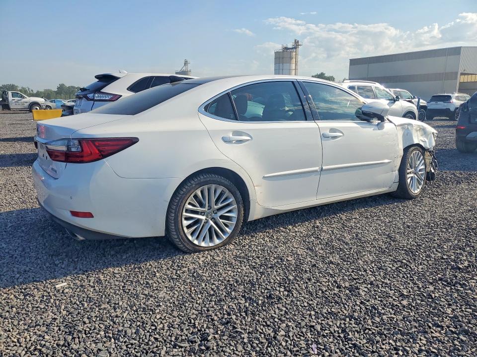 Photo 3 from auction – 2018 LEXUS ES with VIN 58ABK1GG8JU083218