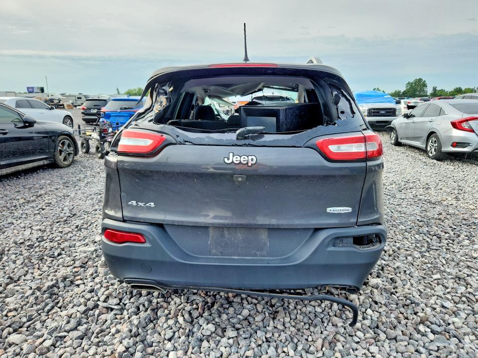 Photo 6 from auction – 2016 JEEP CHEROKEE with VIN 1C4PJMCS7GW102760