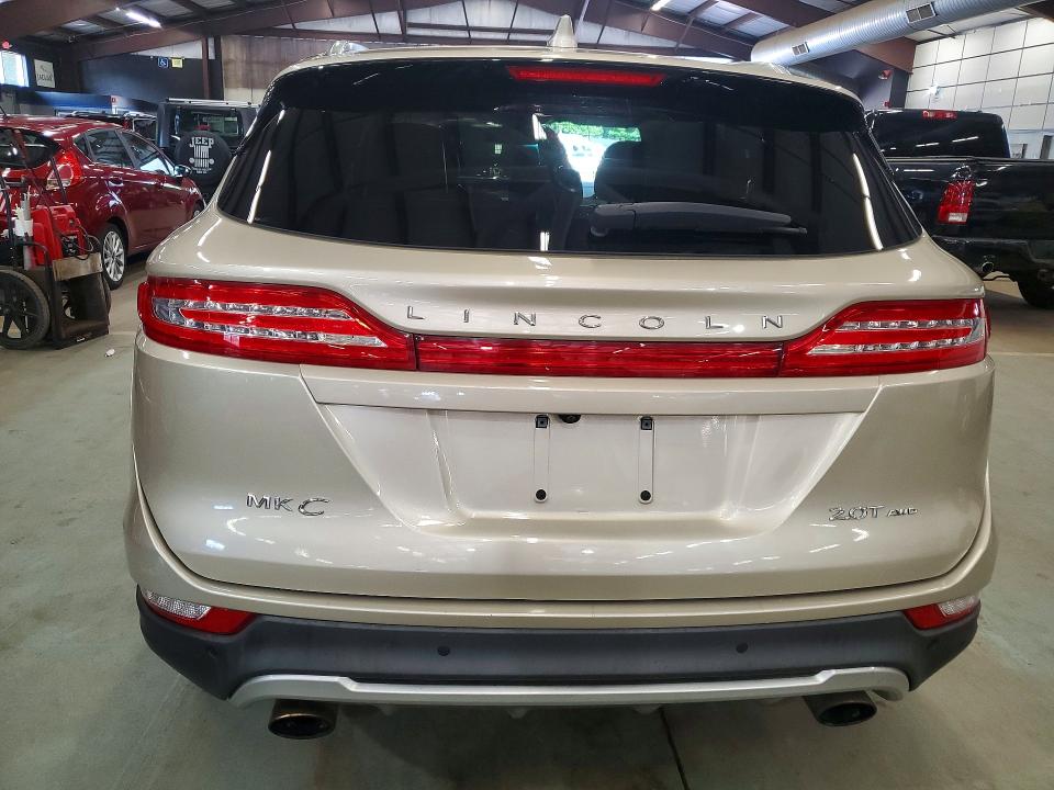 Photo 6 from auction – 2017 LINCOLN MKC with VIN 5LMCJ2D95HUL62174