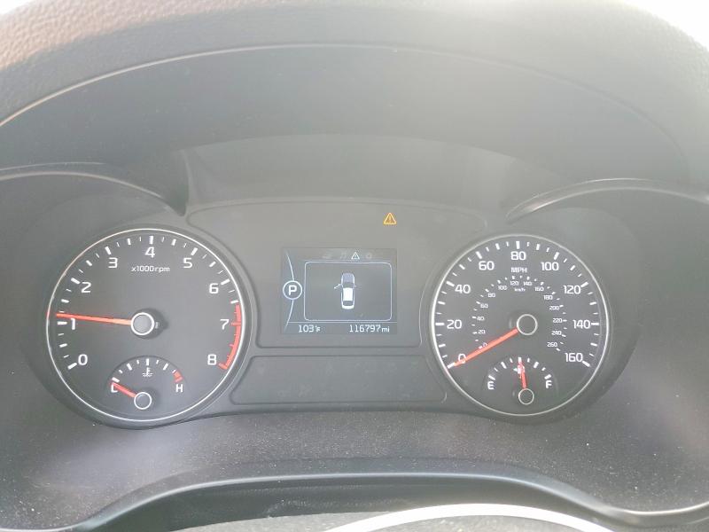 Фото 9 с аукциона – 2018 KIA OPTIMA с VIN 5XXGU4L34JG220905