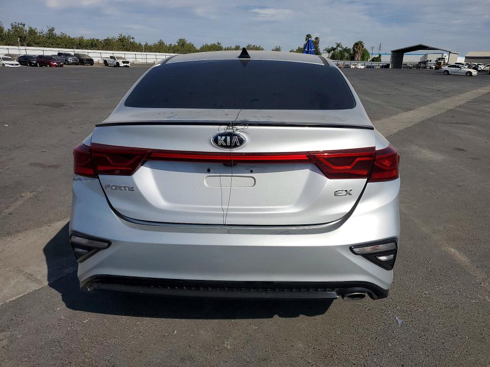 Photo 6 from auction – 2020 KIA FORTE with VIN 3KPF54AD1LE211675