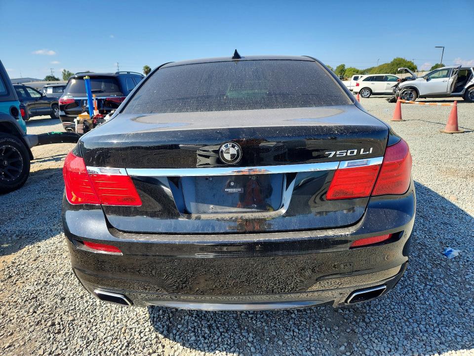 Photo 6 from auction – 2012 BMW 750 with VIN WBAKB8C52CDX20838
