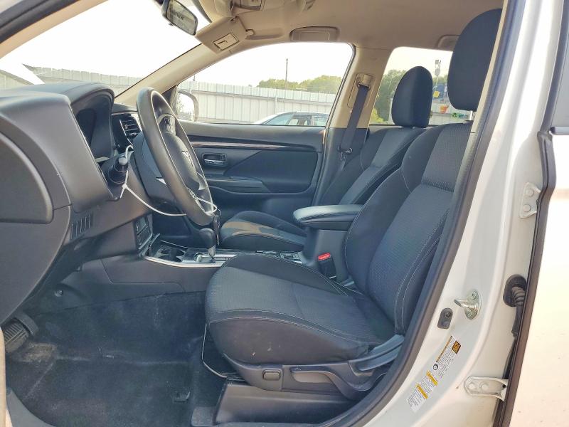Photo 7 from auction – 2020 MITSUBISHI OUTLANDER with VIN JA4AZ3A30LZ046717