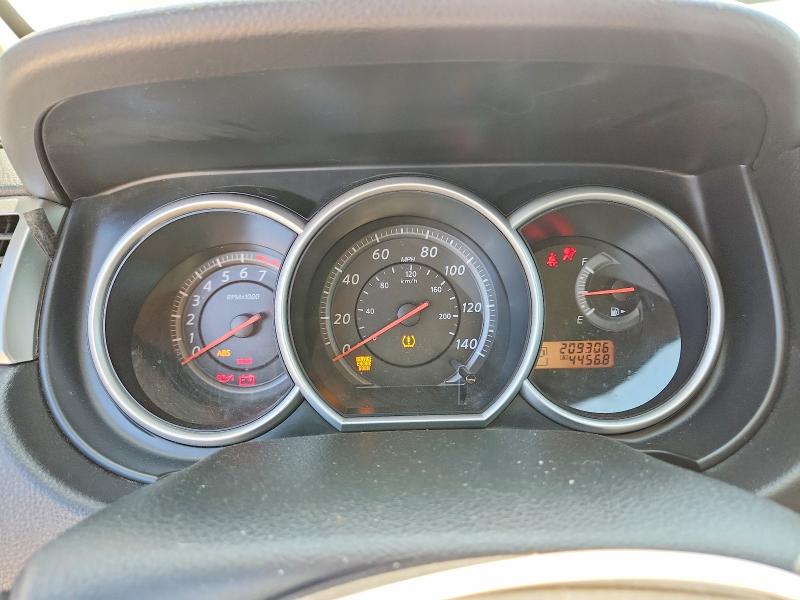Photo 9 from auction – 2010 NISSAN VERSA HATCHBACK with VIN 3N1BC1CP5AL435876
