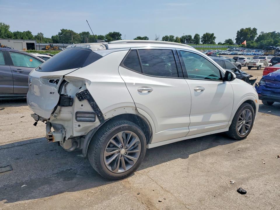 Photo 3 from auction – 2021 BUICK ENCORE GX with VIN KL4MMFSL7MB143256