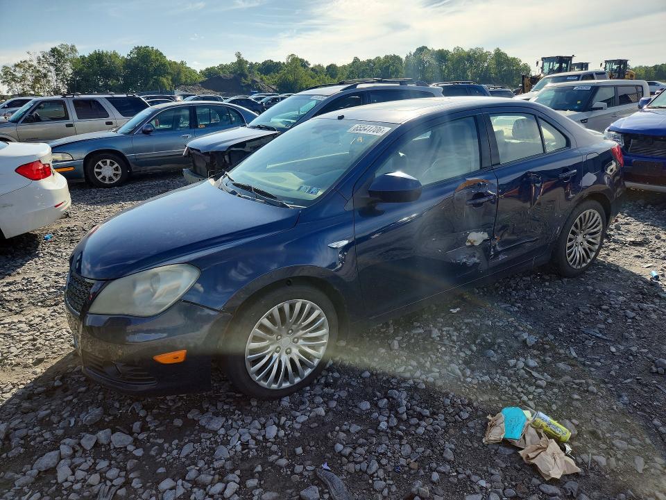 2010 SUZUKI KIZASHI