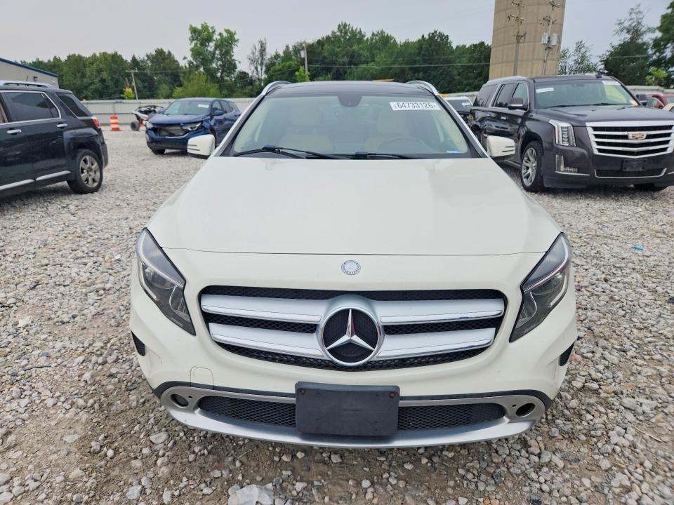 Photo 5 from auction – 2015 MERCEDES-BENZ GLA with VIN WDCTG4EB4FJ141967