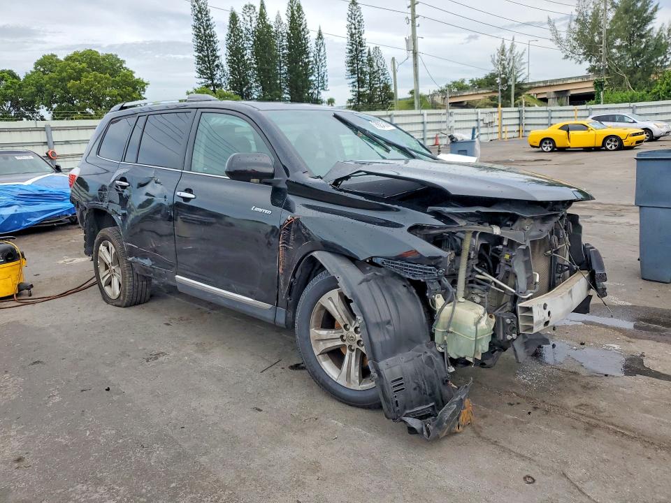 Photo 4 from auction – 2011 TOYOTA HIGHLANDER with VIN 5TDYK3EH6BS026342