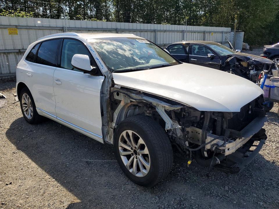 Photo 4 from auction – 2014 AUDI Q5 with VIN WA1LFAFP5EA066433
