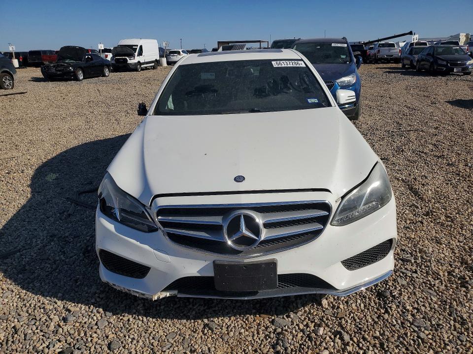 Photo 5 from auction – 2015 MERCEDES-BENZ E with VIN WDDHF5KB3FB151236