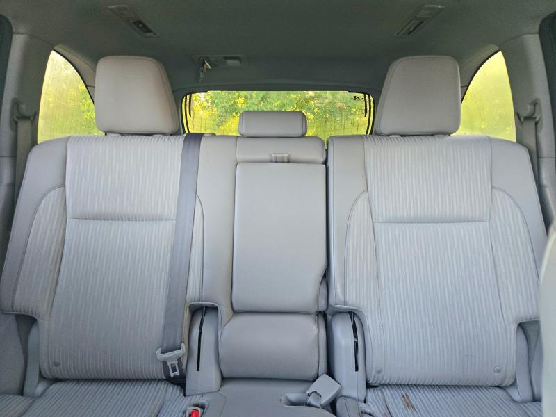 Photo 10 from auction – 2015 TOYOTA HIGHLANDER with VIN 5TDBKRFH3FS084583