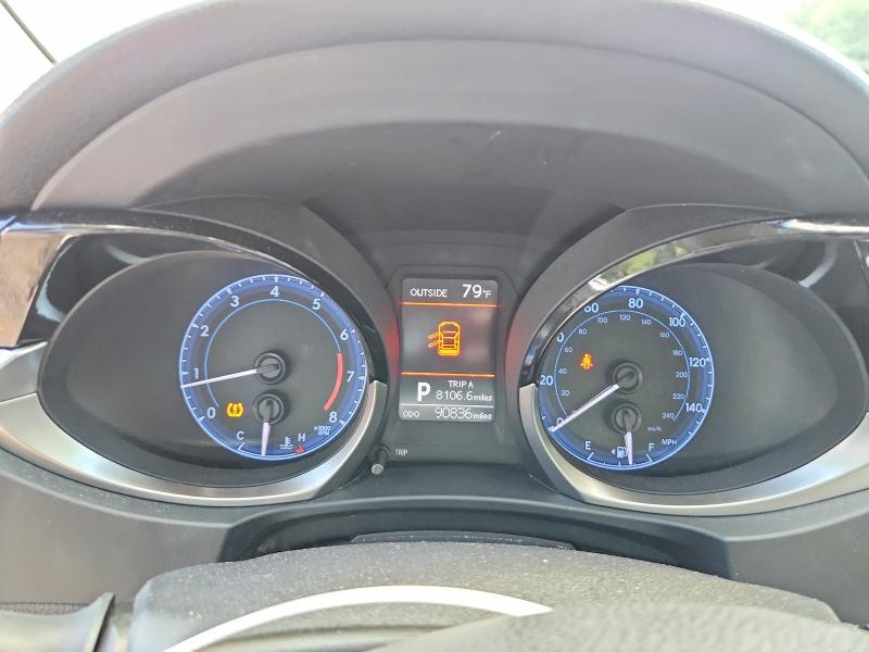 Photo 9 from auction – 2014 TOYOTA COROLLA with VIN 2T1BURHE3EC059672
