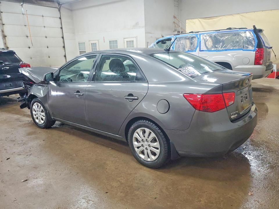 Photo 2 from auction – 2013 KIA FORTE with VIN KNAFU4A22D5703224