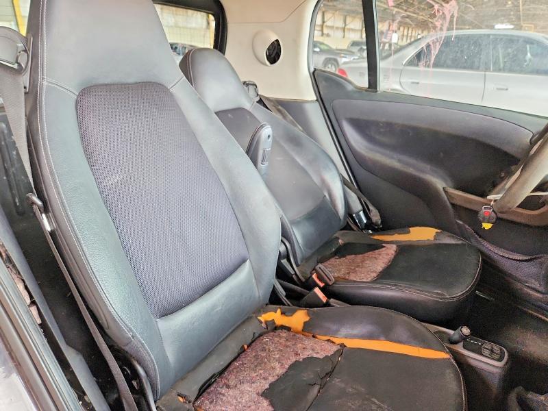 Foto 10 de la subasta – 2012 SMART FORTWO con VIN WMEEJ3BA0CK550416