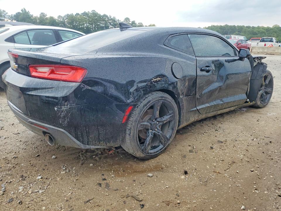 Photo 3 from auction – 2017 CHEVROLET CAMARO with VIN 1G1FB1RX8H0141087