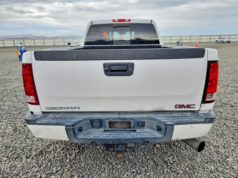 Photo 6 from auction – 2011 GMC SIERRA with VIN 1GT125C80BF190976