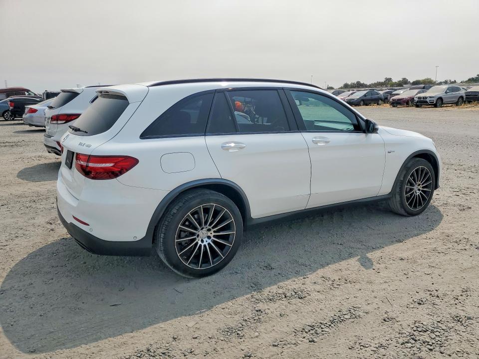 Снимка 3 от търг – 2018 MERCEDES-BENZ GLC с VIN WDC0G6EB1JF472788
