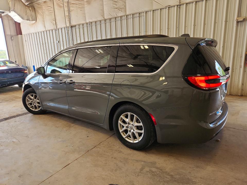 Photo 2 from auction – 2022 CHRYSLER PACIFICA with VIN 2C4RC1BG6NR168656