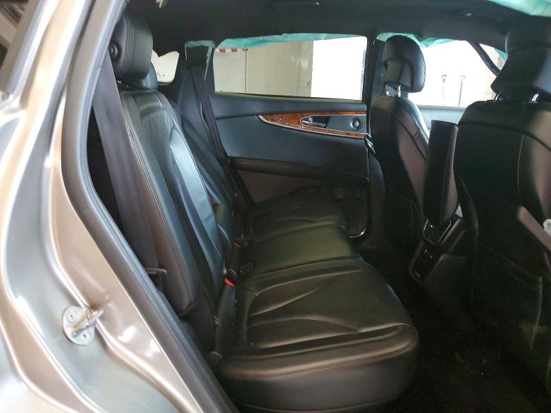Photo 11 from auction – 2016 LINCOLN MKX with VIN 2LMTJ8KR7GBL59374