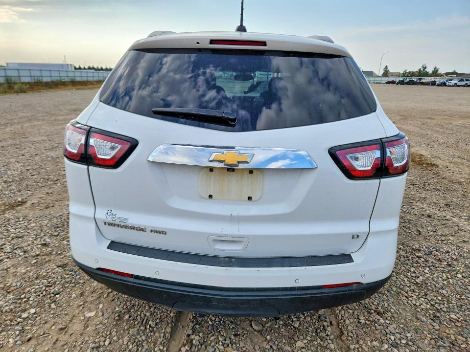 Photo 6 from auction – 2017 CHEVROLET TRAVERSE with VIN 1GNKVGKD7HJ201328