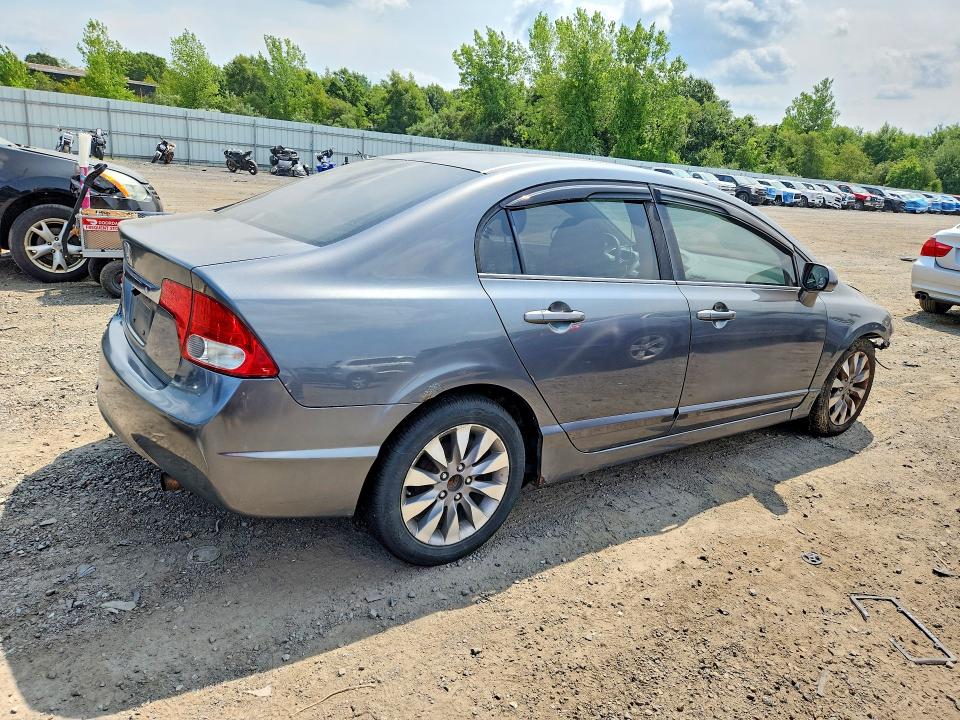 Photo 3 from auction – 2009 HONDA CIVIC with VIN 1HGFA16599L028571