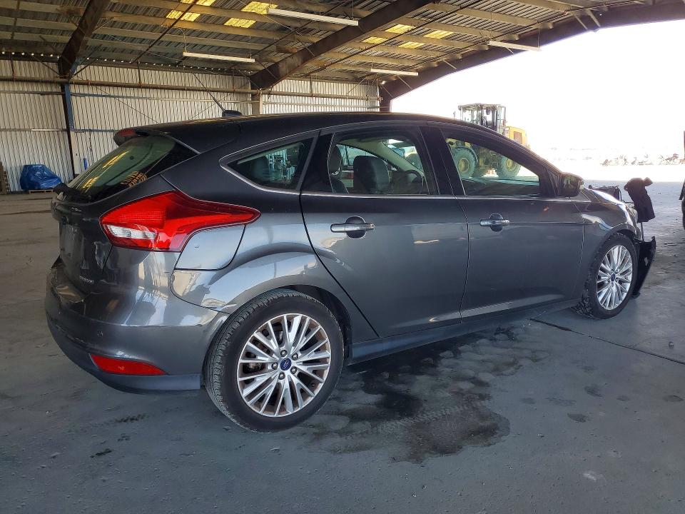 Photo 3 from auction – 2015 FORD FOCUS with VIN 1FADP3N25FL269682