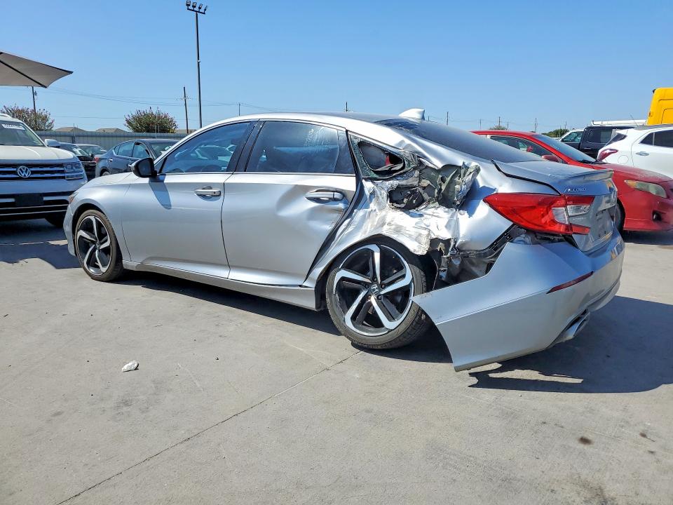 Photo 2 from auction – 2018 HONDA ACCORD with VIN 1HGCV1F37JA223722
