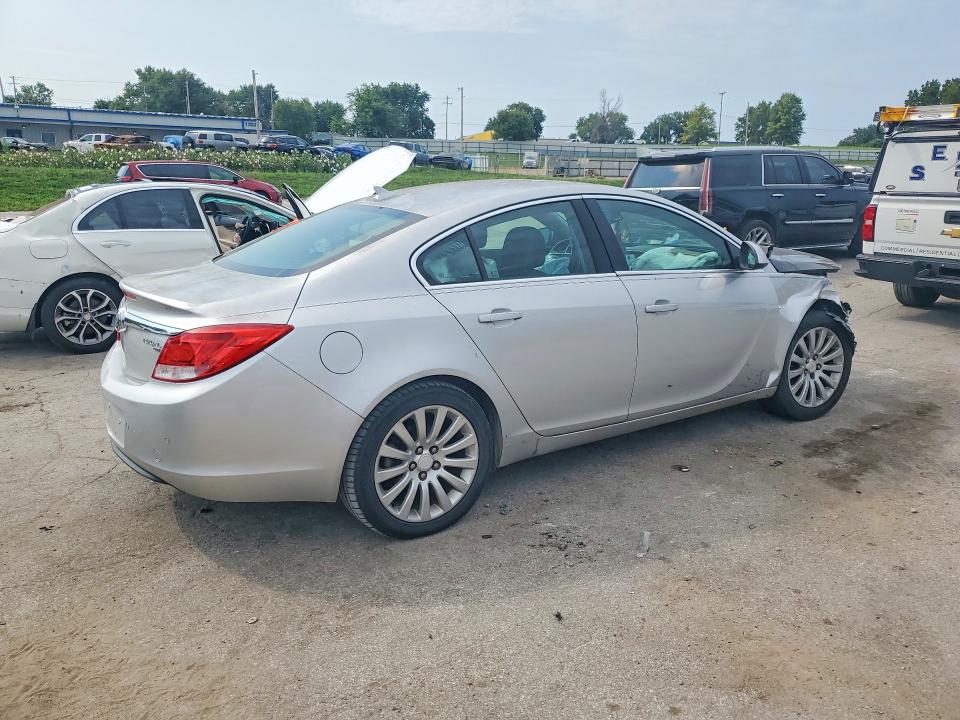 Foto 3 de la subasta – 2011 BUICK REGAL con VIN W04GS5EC6B1002707