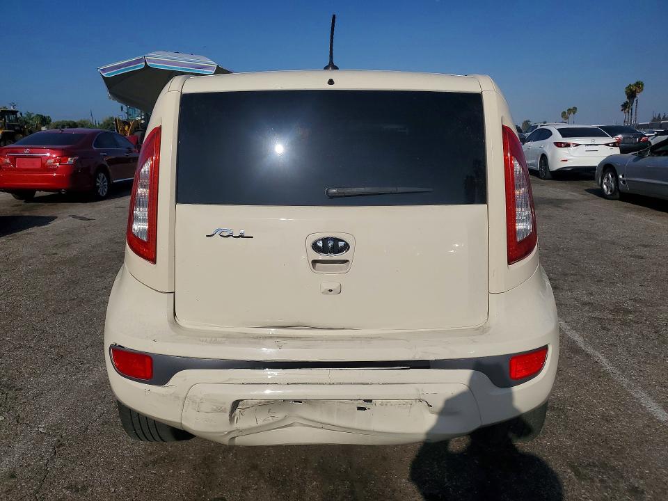 Photo 6 from auction – 2013 KIA SOUL with VIN KNDJT2A65D7572298