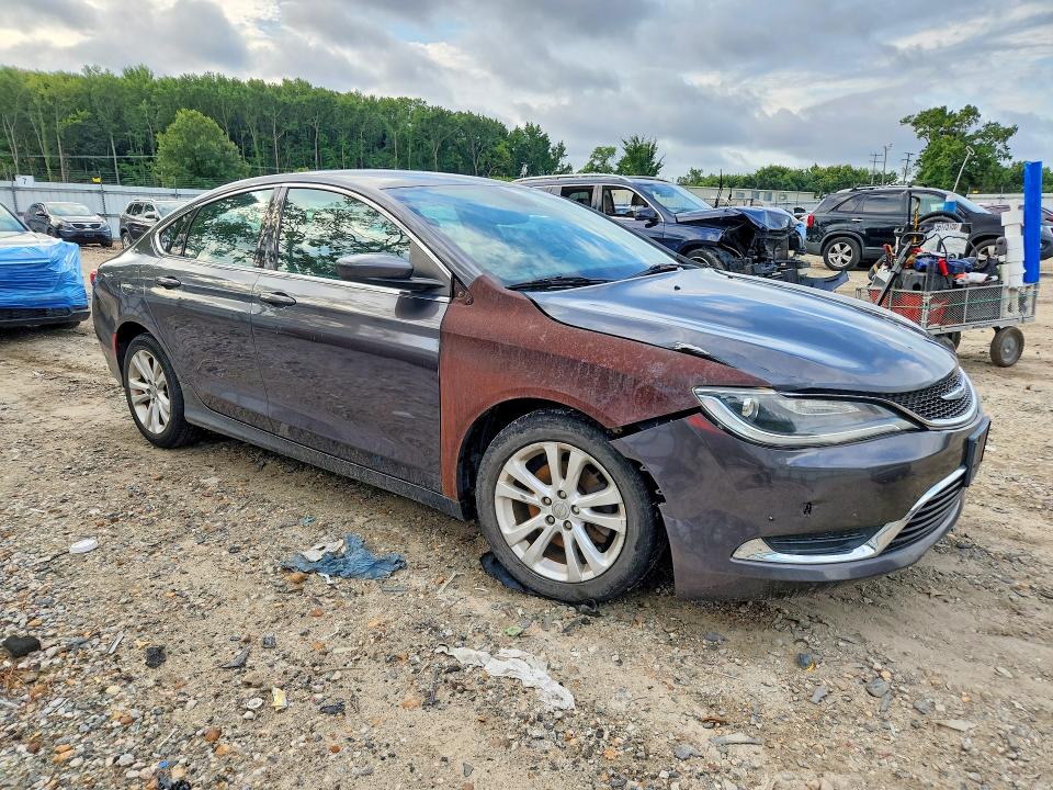 Photo 4 from auction – 2015 CHRYSLER 200 with VIN 1C3CCCAB2FN616515