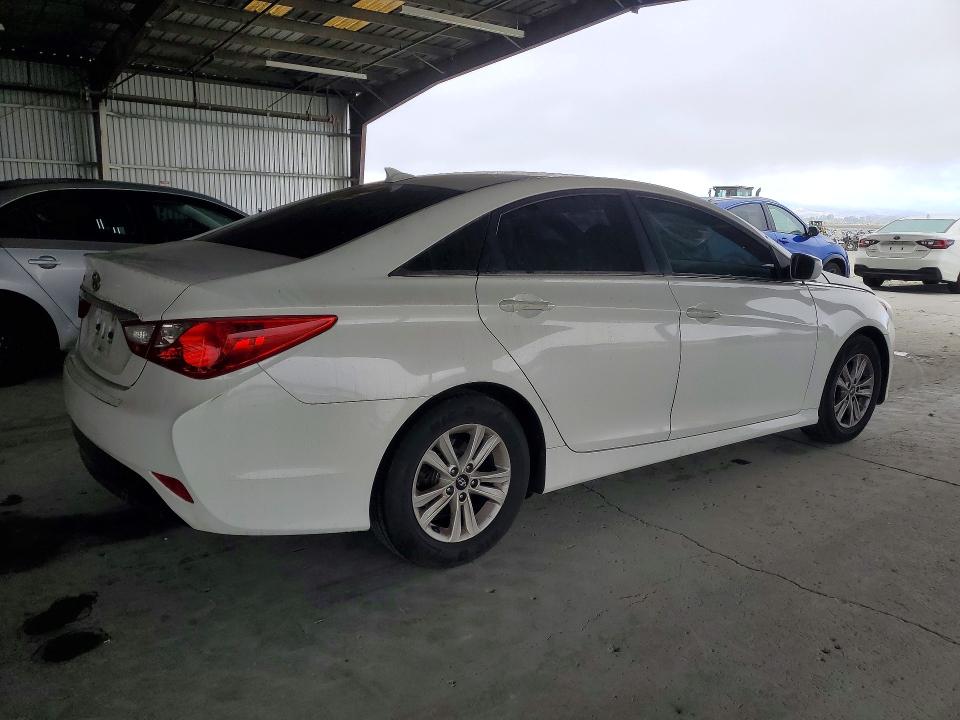 Photo 3 from auction – 2014 HYUNDAI SONATA with VIN 5NPEB4AC2EH927771
