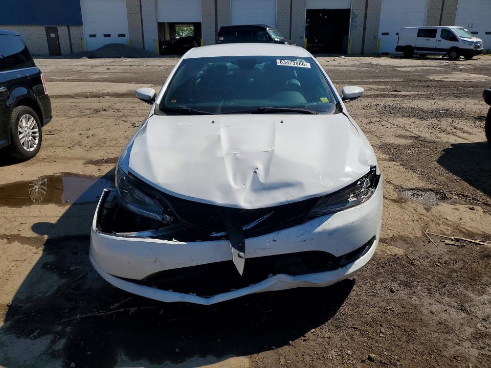 Photo 5 from auction – 2015 CHRYSLER 200 with VIN 1C3CCCBBXFN539861