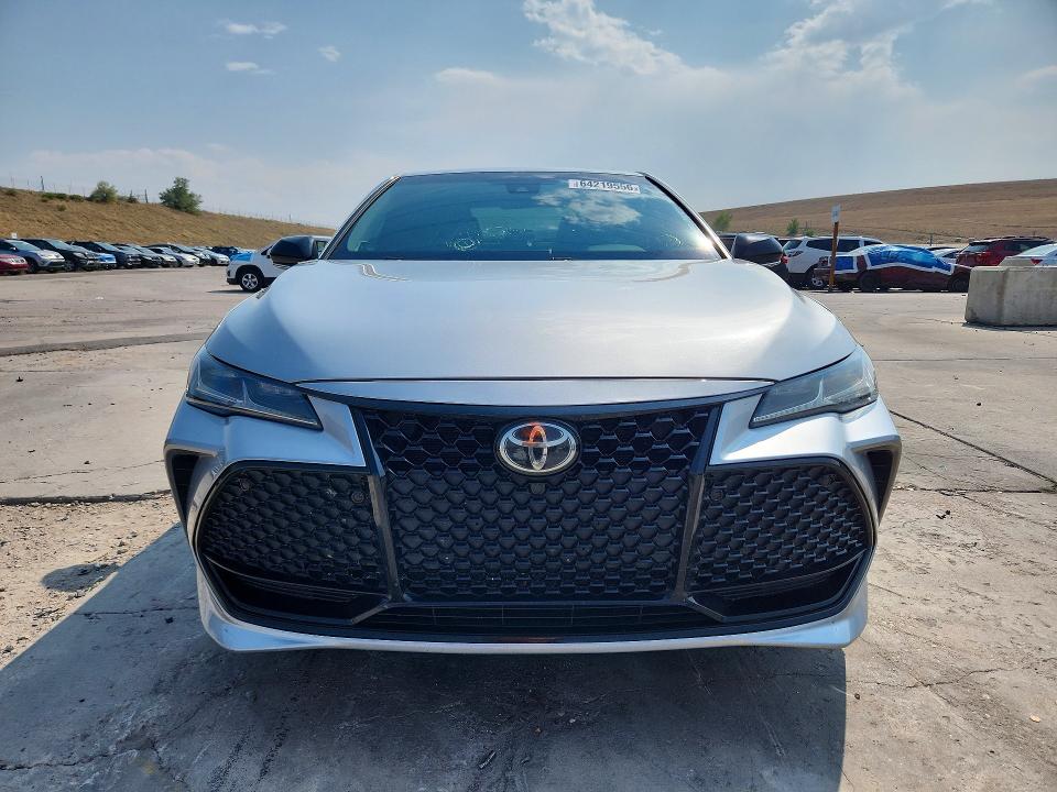 Photo 5 from auction – 2022 TOYOTA AVALON with VIN 4T1GZ1FB5NU087179