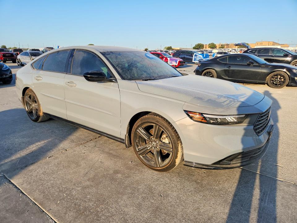 Photo 4 from auction – 2024 HONDA ACCORD with VIN 1HGCY2F74RA090090