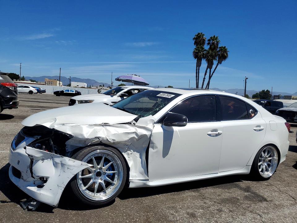 LEXUS IS 250 2009 con VIN JTHBK262995104606 - Foto de la subasta