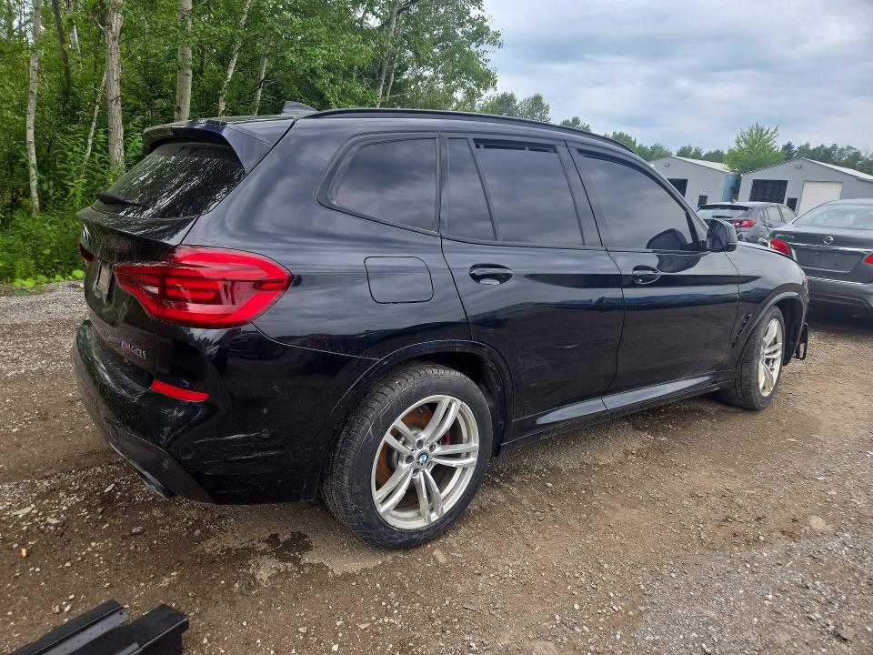 صورة رقم 3 من المزاد - 2021 BMW X3 مع VIN 5UXTY9C04M9E57628
