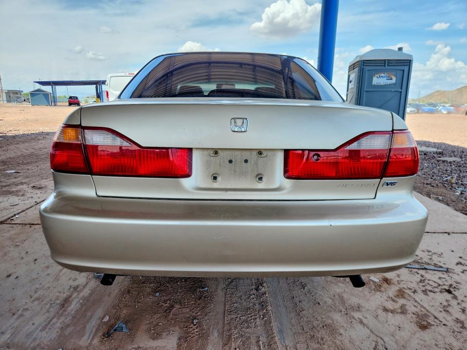 Photo 6 from auction – 2000 HONDA ACCORD with VIN 1HGCG1652YA056305