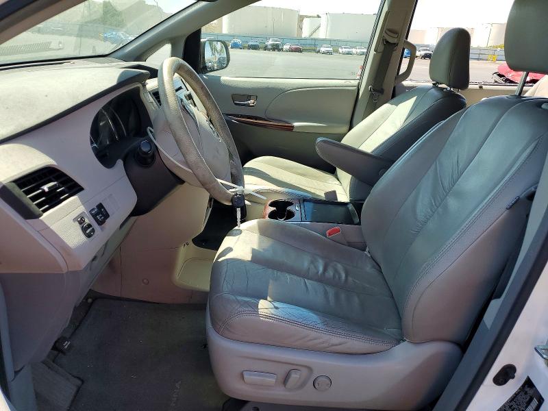 Photo 7 from auction – 2011 TOYOTA SIENNA with VIN 5TDYK3DC9BS114386