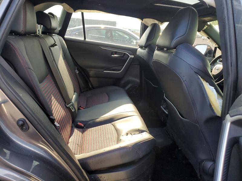 Photo 11 from auction – 2021 TOYOTA RAV4 PRIME with VIN JTMGB3FV2MD039619