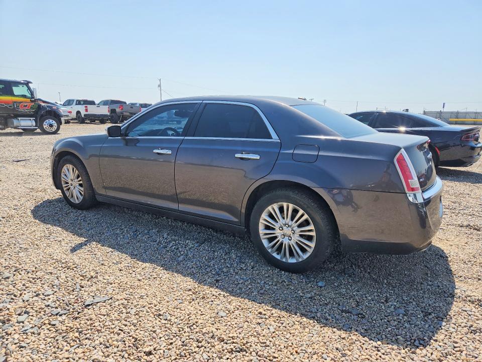 Photo 2 from auction – 2014 CHRYSLER 300C with VIN 2C3CCAKG3EH120841