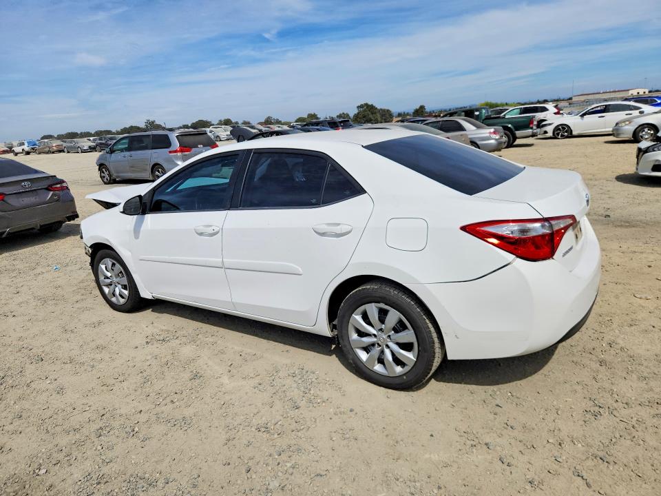 Photo 2 from auction – 2014 TOYOTA COROLLA with VIN 5YFBURHE5EP063951