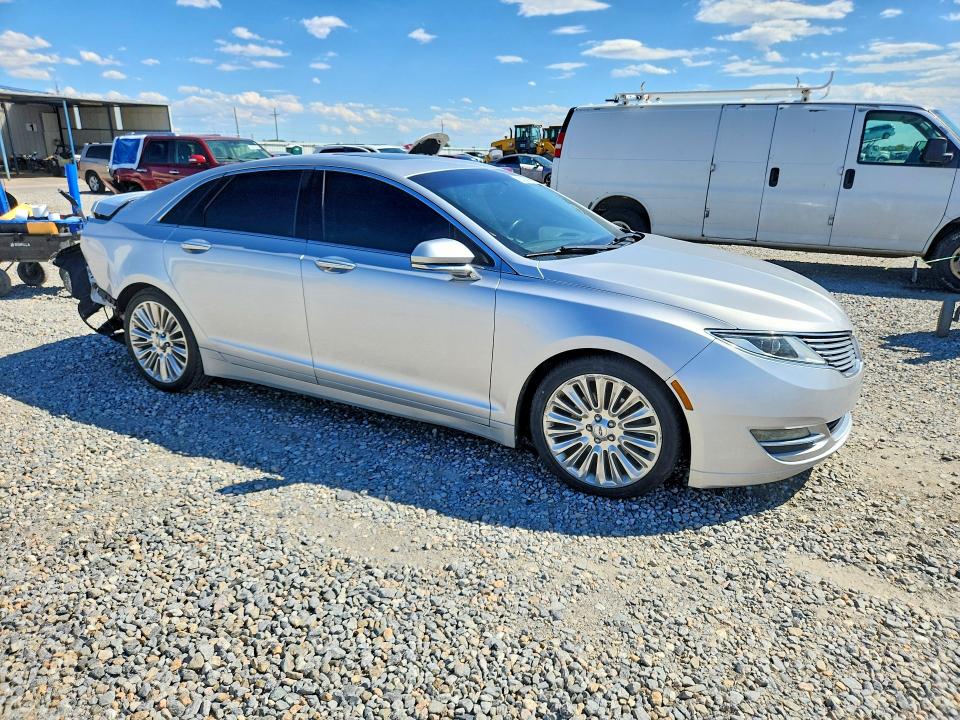 Photo 4 from auction – 2014 LINCOLN MKZ with VIN 3LN6L2J93DR827177