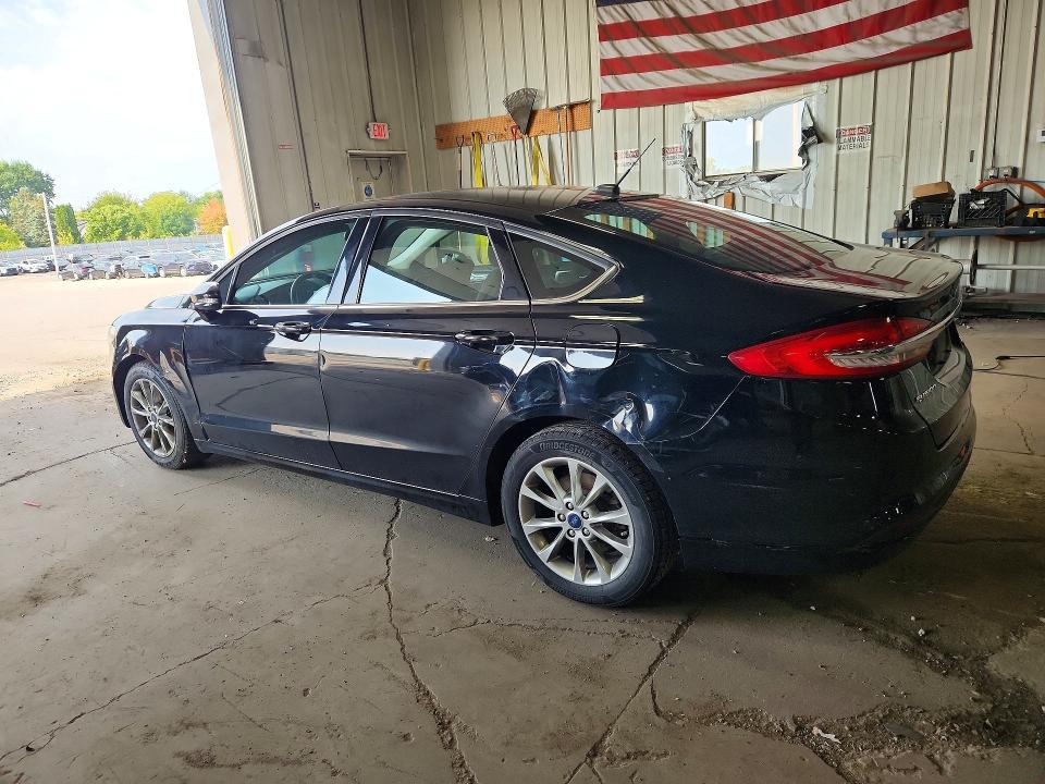Photo 2 from auction – 2017 FORD FUSION with VIN 3FA6P0HD1HR155266