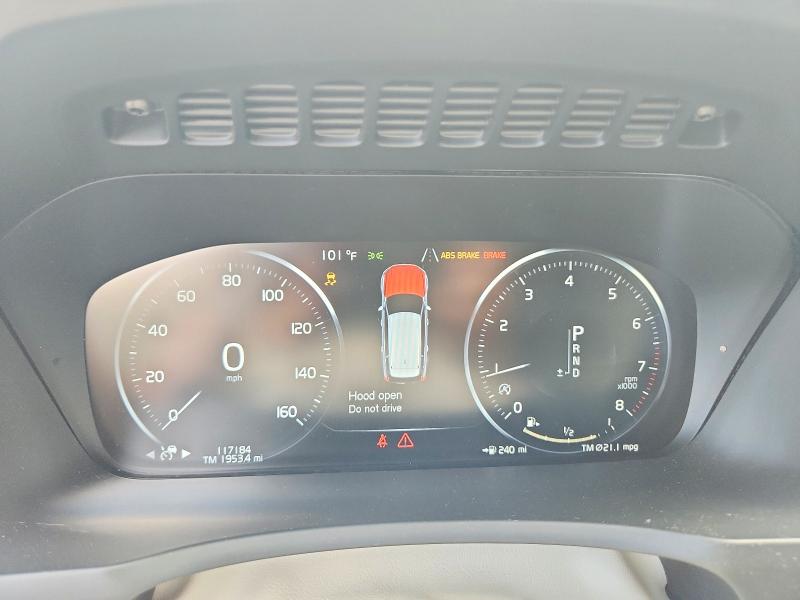 Photo 9 from auction – 2016 VOLVO XC90 with VIN YV4A22PL2G1014297