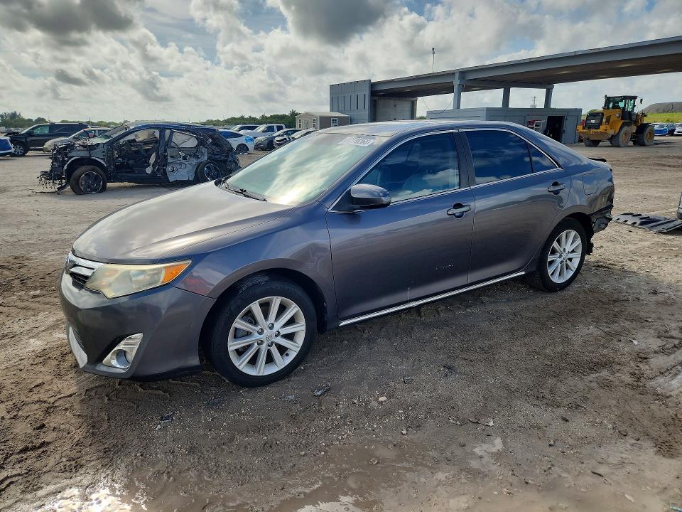 TOYOTA CAMRY 2014 with VIN 4T1BF1FK5EU815070 - Photo from auction