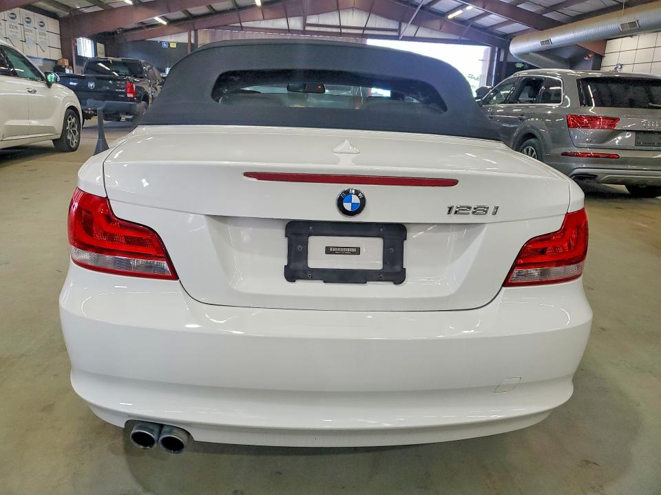 Photo 6 from auction – 2012 BMW 128 with VIN WBAUN1C58CVH84094