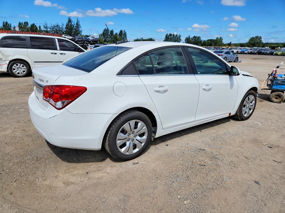 Photo 3 from auction – 2015 CHEVROLET CRUZE with VIN 1G1PC5SB9F7227889