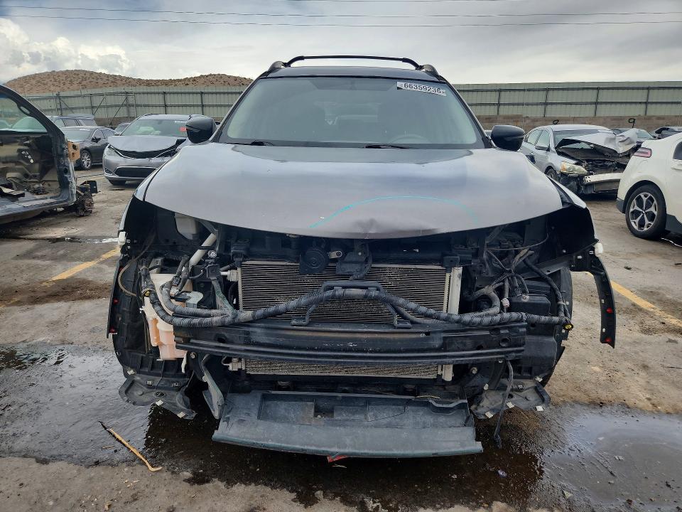 Photo 5 from auction – 2017 NISSAN ROGUE with VIN 5N1AT2MV6HC805374