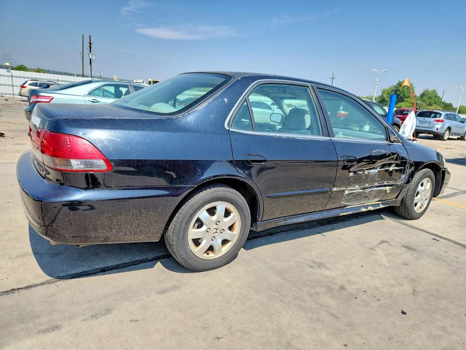 Photo 3 from auction – 2002 HONDA ACCORD with VIN 1HGCG56672A102993