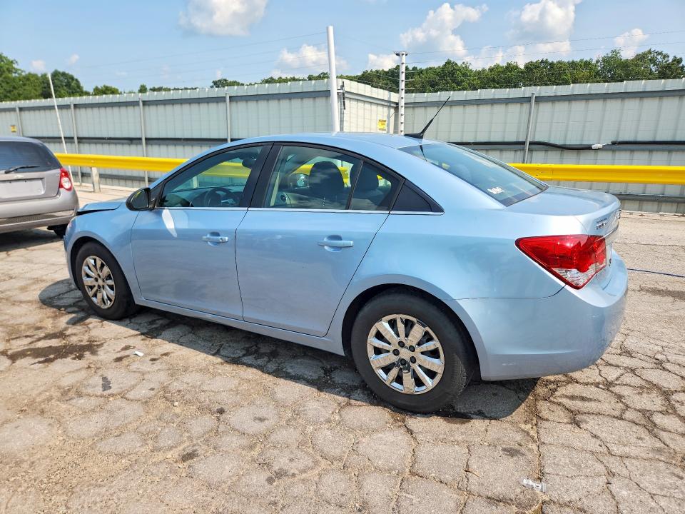 Photo 2 from auction – 2012 CHEVROLET CRUZE with VIN 1G1PD5SH5C7283101